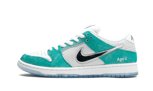 Nike SB Dunk Low April Skateboards - Bricks Club