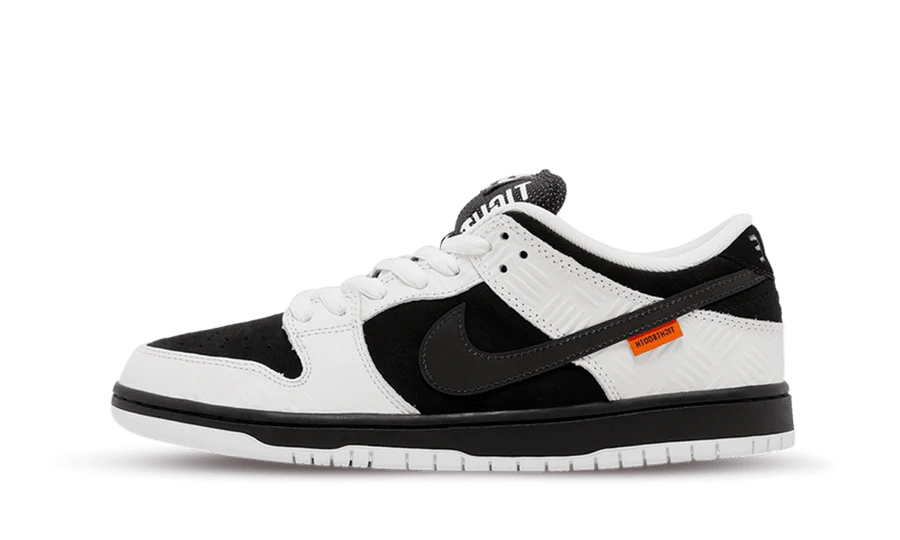 Nike SB Dunk Low x TIGHTBOOTH - Bricks Club